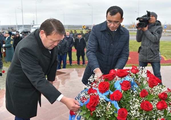 A monument to great commander Kozhabergen Zhyrau unveiled in Petropavlovsk