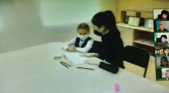 Құрметтi әрiптестер!