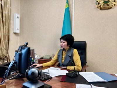 Құрметтi әрiптестер!